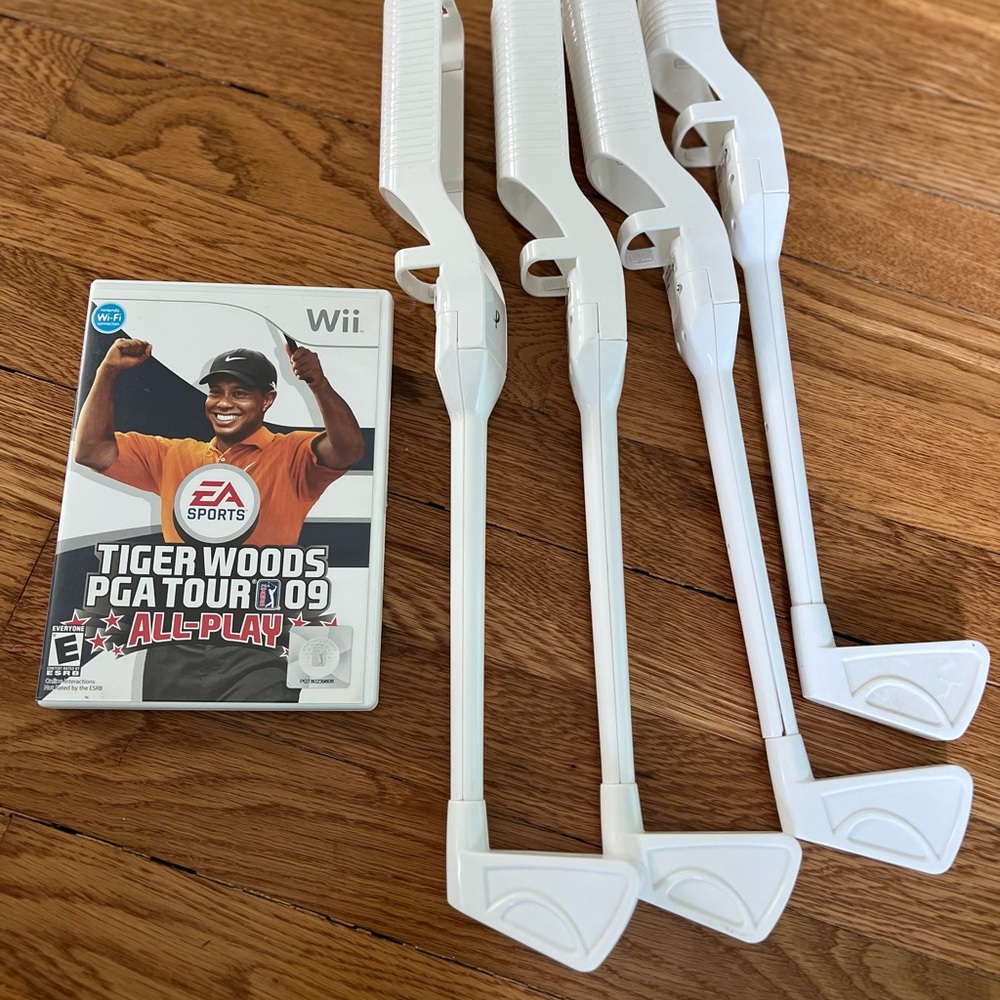 White Golf Club Set for Wii and Tiger woods game